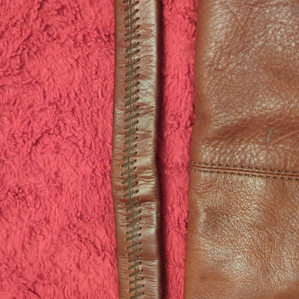 The SAK Leather purse - Picture 8 of 9